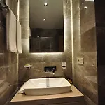 波斯佛拉酒店